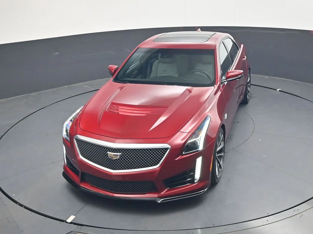 Used 2016 Red Cadillac 2SV image 39