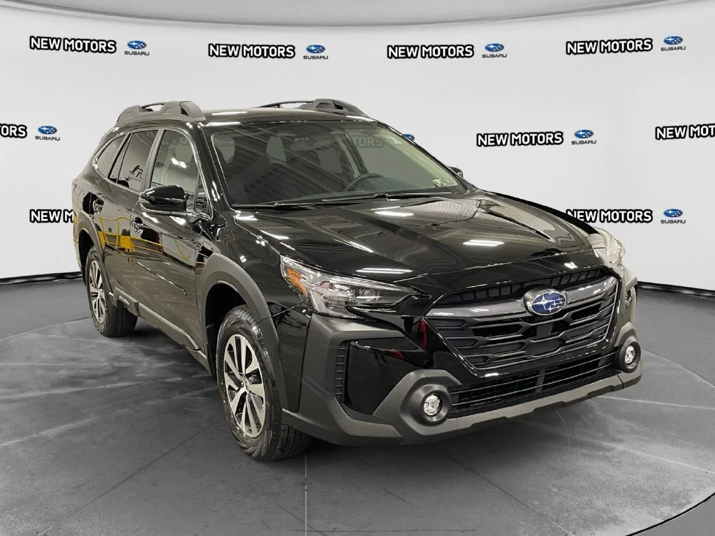 Used 2025 Crystal Black Silica Subaru Premium image 7