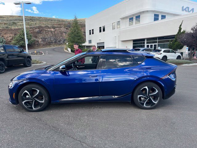Used 2022 Yacht Blue Kia GT-Line image 12