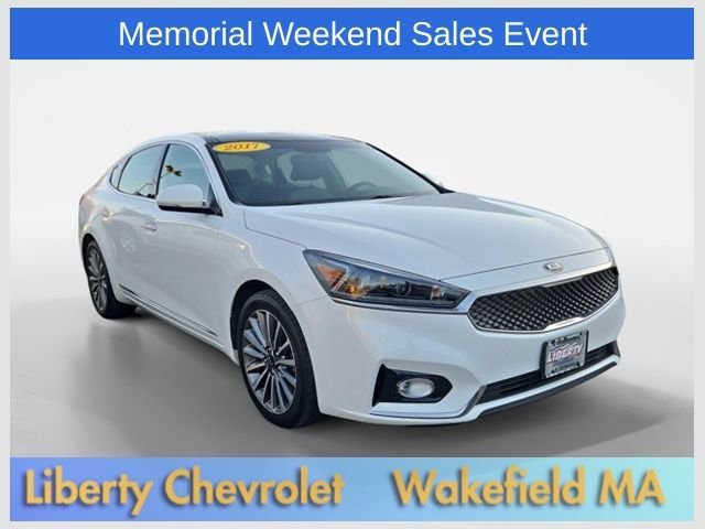 2017 Kia Cadenza Premium's photo