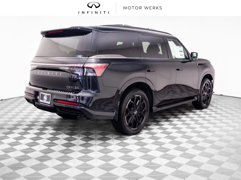 New 2027 Black INFINITI SPORT image 4