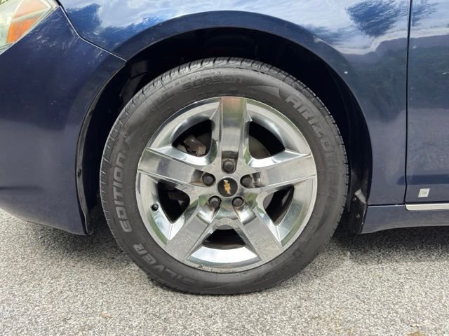 Used 2009 Imperial Blue Metallic Chevrolet LT image 2