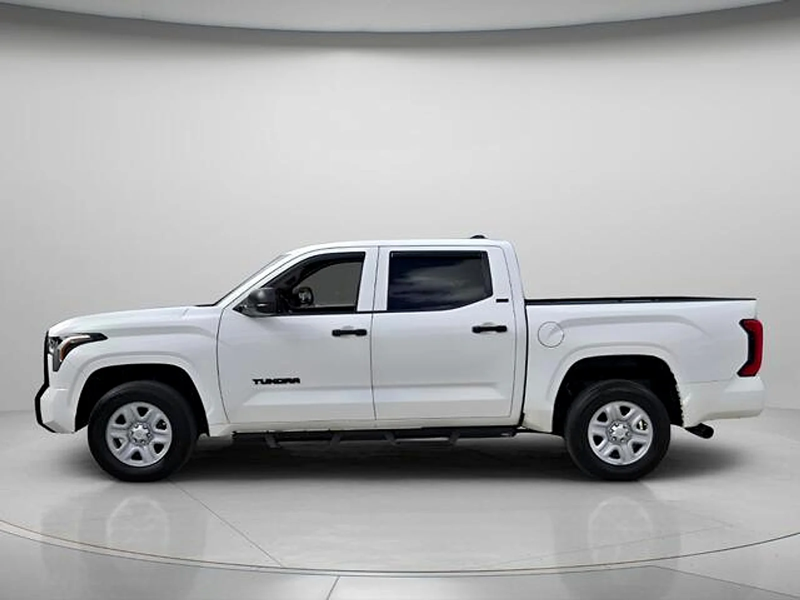 Used 2023  Toyota SR image 3