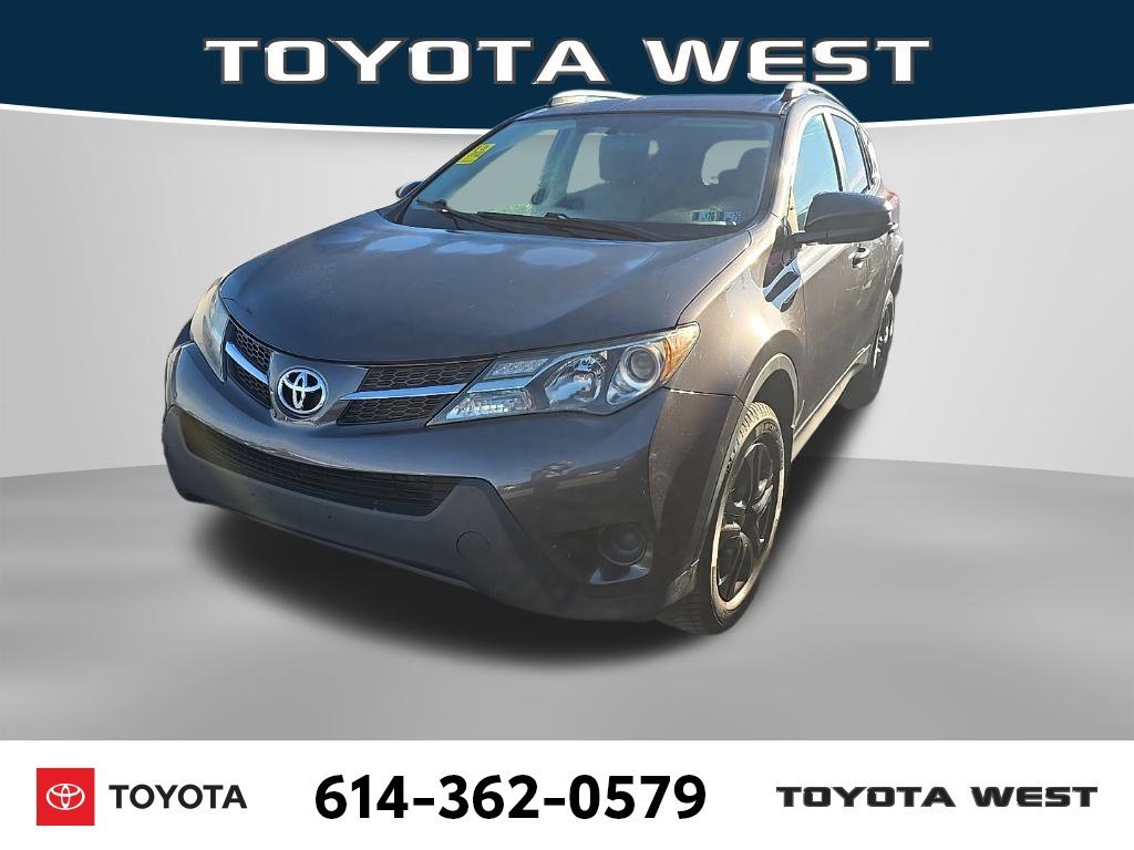 Used 2015 Gray Toyota LE image 3
