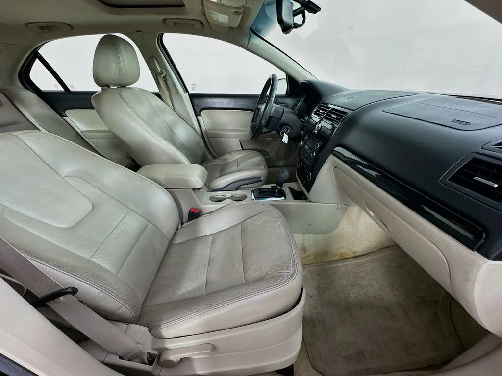 Used 2009 Blue Ford SEL image 30