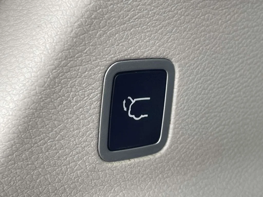 Certified Used 2017 Red Chrysler Touring L image 39