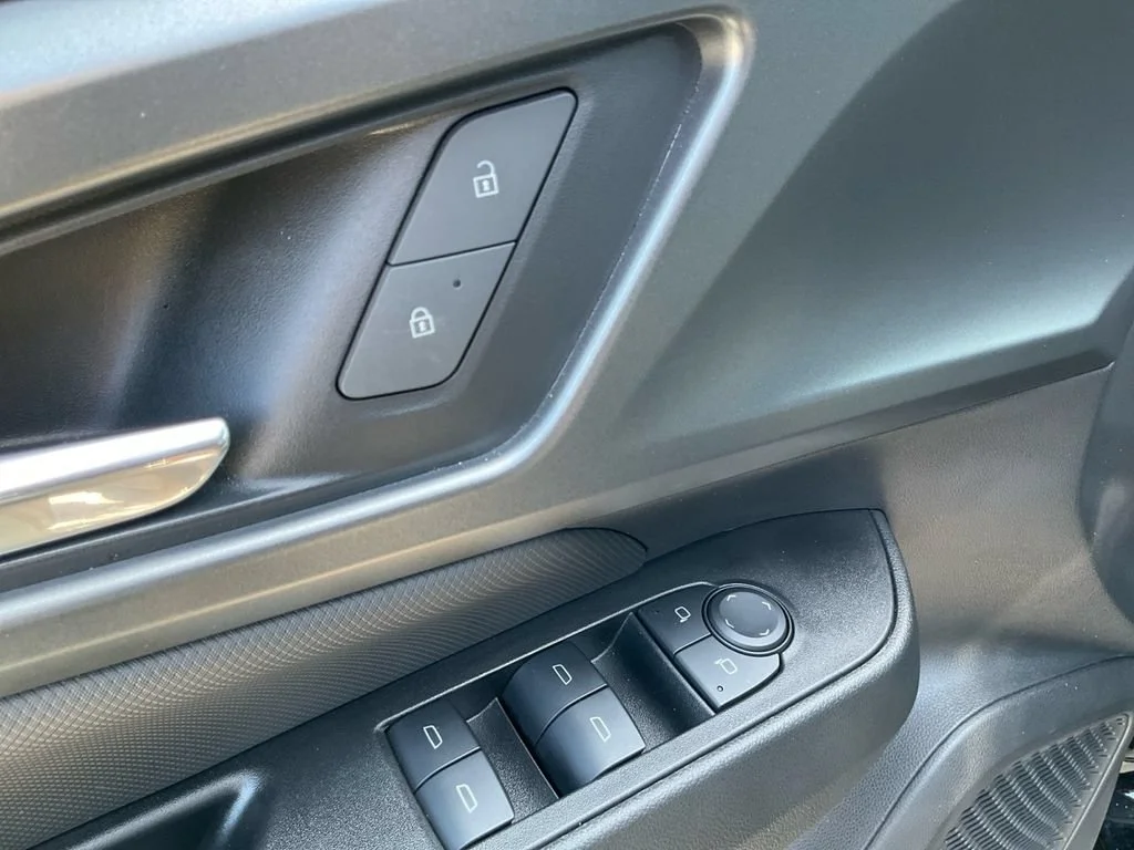 Used 2025 Black Chevrolet LT image 25