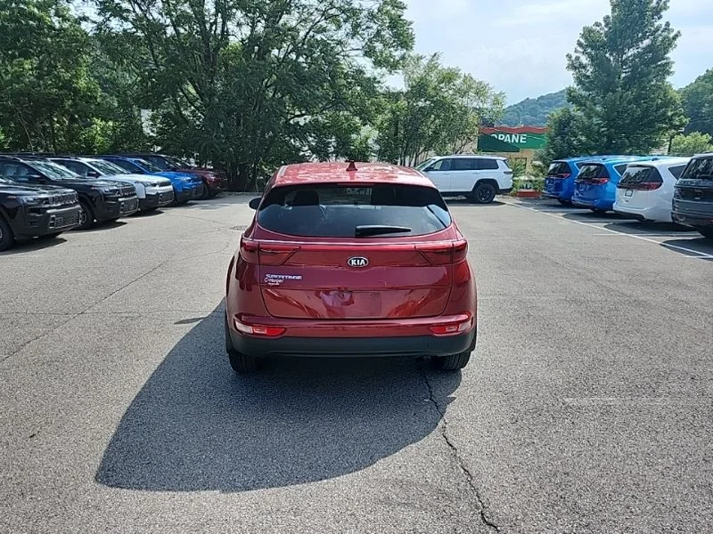 Used 2018 Red Kia LX image 6