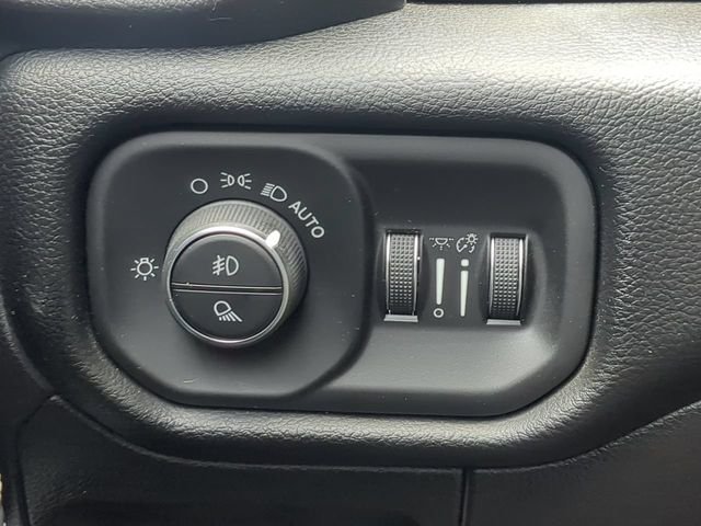 Used 2019 Black Ram Laramie image 30
