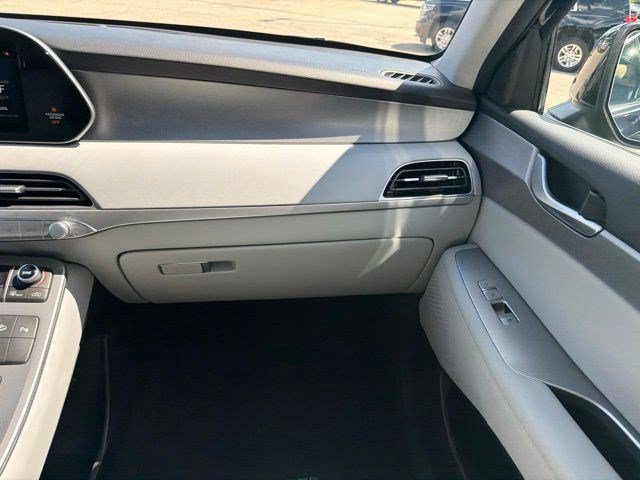 Used 2020 Becketts Black Hyundai SEL image 25