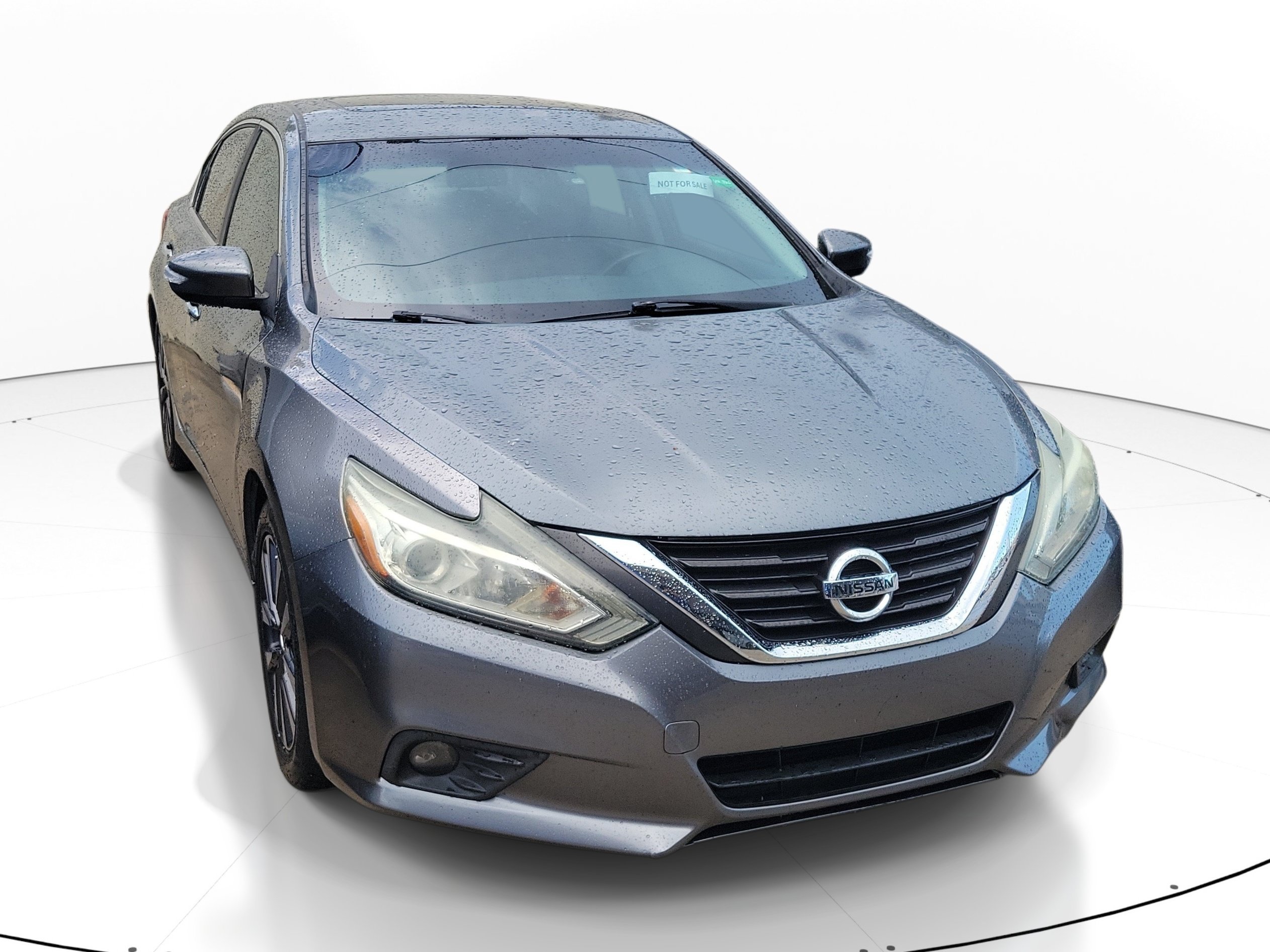 Used 2016 Gun Metallic Nissan 2.5 SL image 1