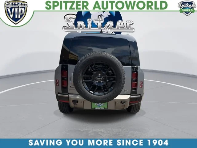 Used 2021 Gray Land Rover X-Dynamic SE image 8