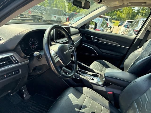 Used 2022 Ebony Black Kia SX image 13