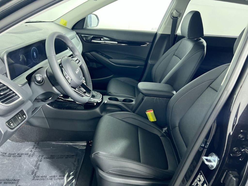 New 2026 Fusion Black Kia EX image 2