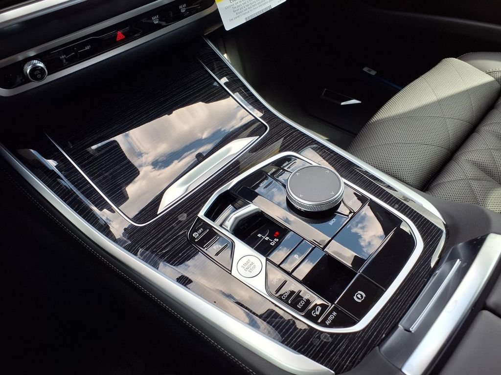 New 2026 Black Sapphire Metallic BMW xDrive40i image 5