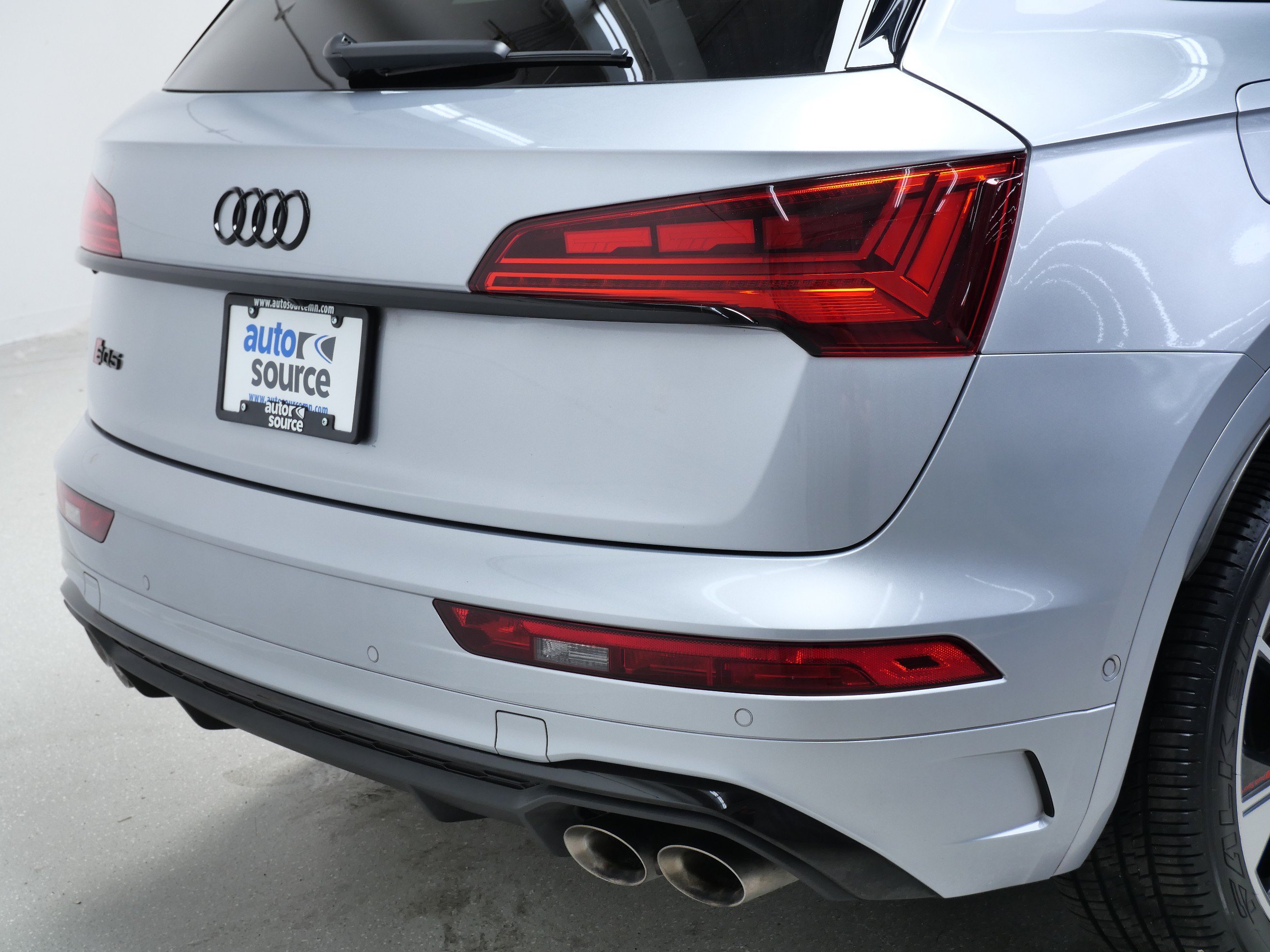 Used 2023 Florett Silver Metallic Audi Prestige image 5
