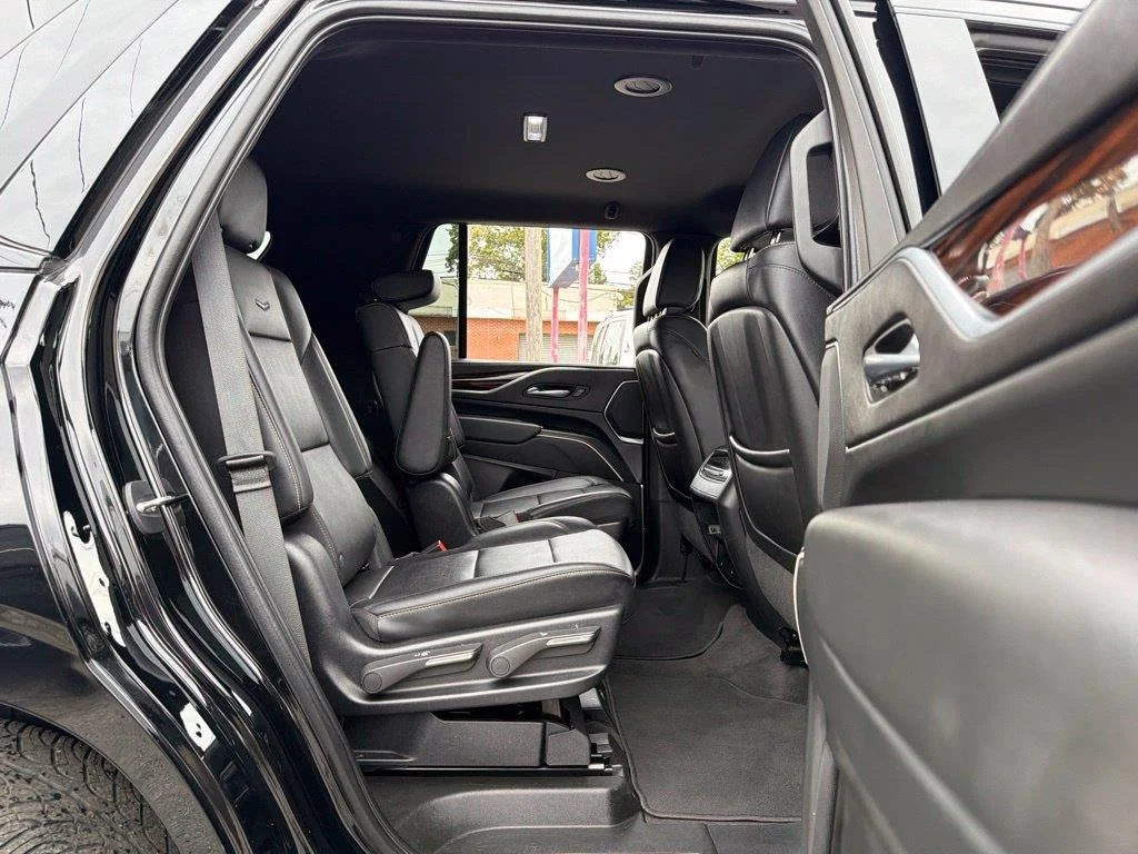 2023 Cadillac Escalade Luxury - Photo 23