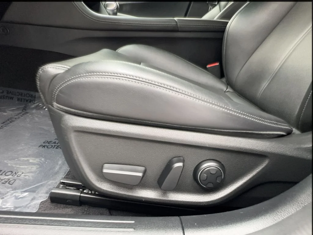 Used 2025 Gray Genesis 2.5T image 20