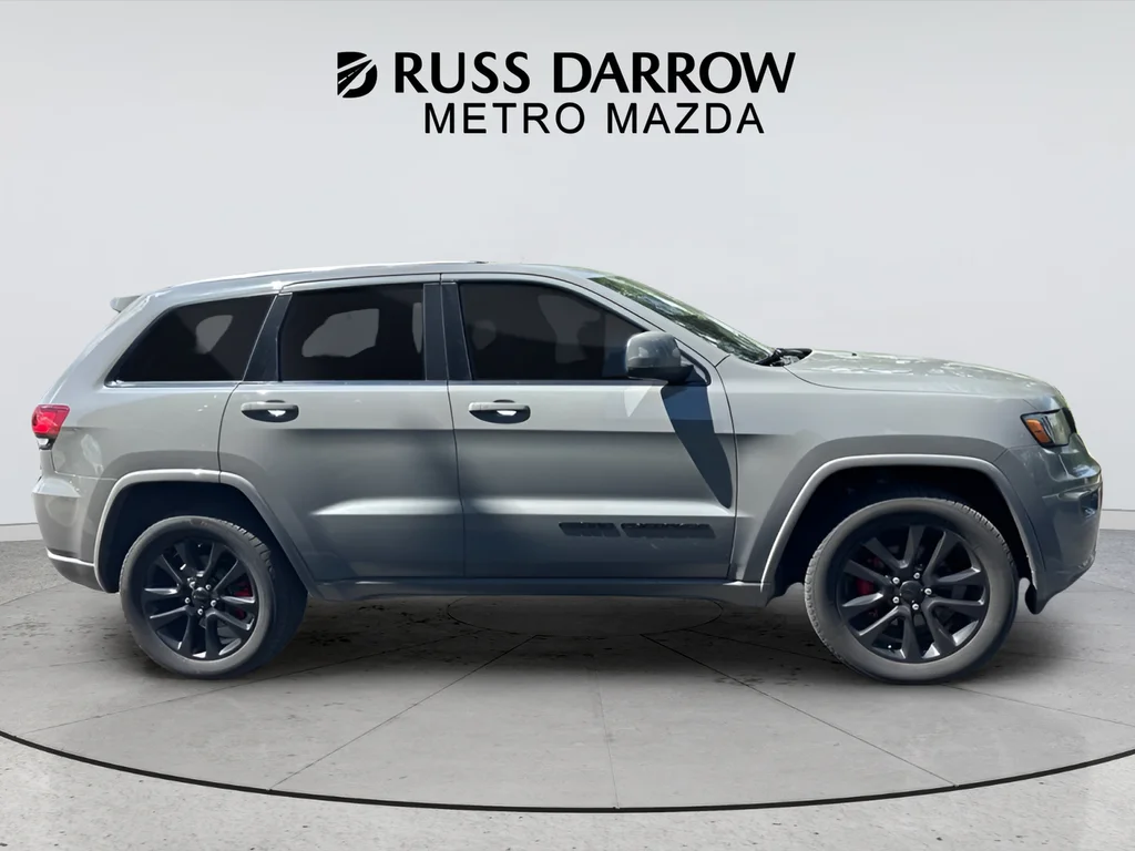 Used 2020 Gray Jeep Altitude image 6