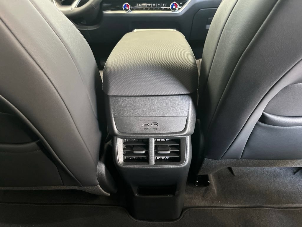 2027 Chevrolet Equinox LT - Photo 22