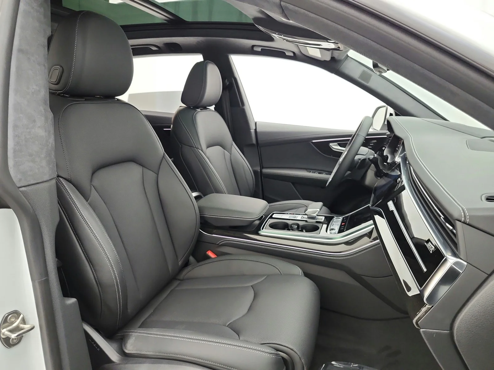 2026 Audi Q8 Prestige - Photo 15