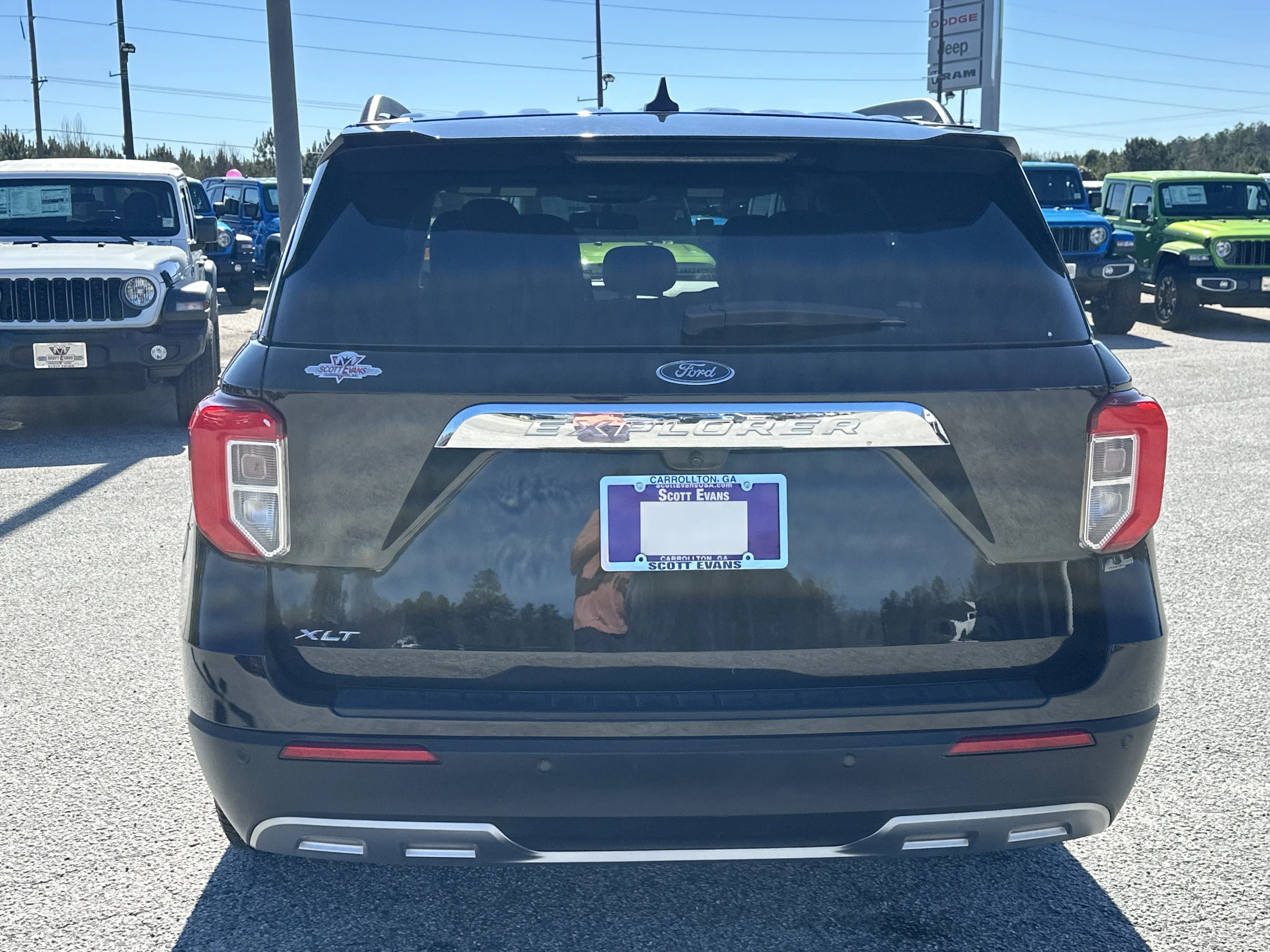 2023 Ford Explorer XLT - Photo 7