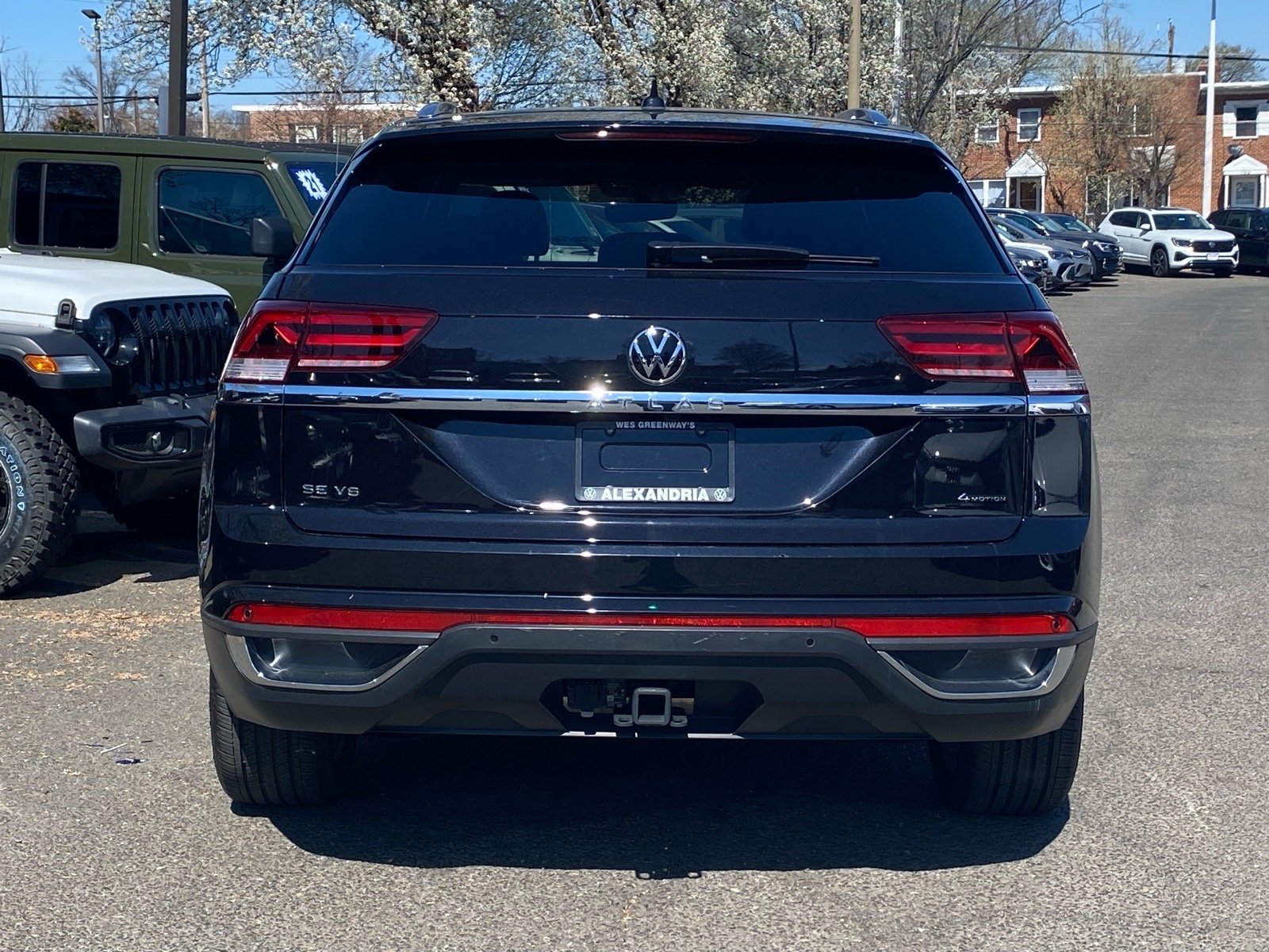 Certified Used 2023 Black Volkswagen 3.6L V6 SE w/Technology image 4