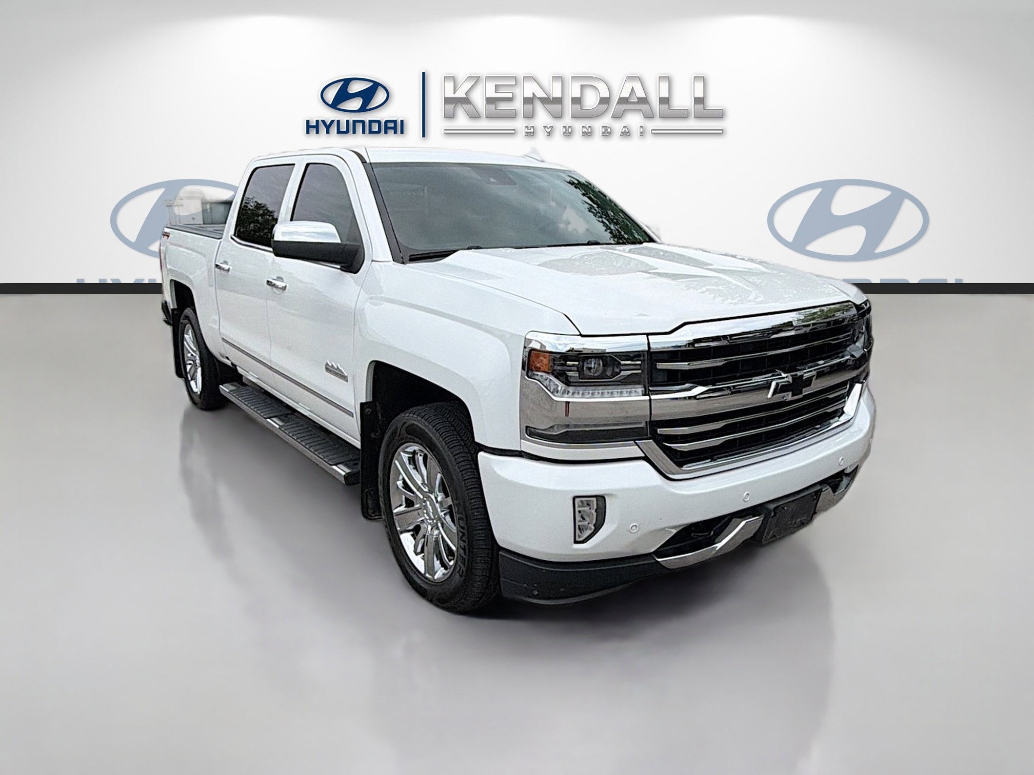 2018 Chevrolet Silverado 1500 High Country 4WD Crew Cab Short Box's photo