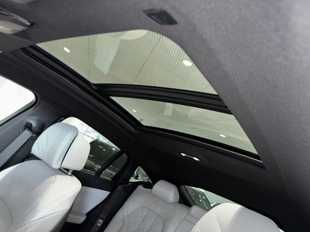 New 2027 Carbon Black Metallic BMW xDrive40i image 19