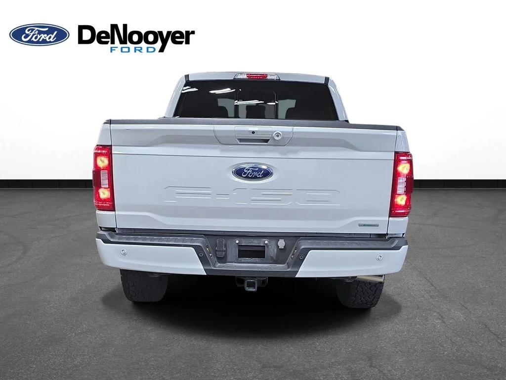 Used 2023 Avalanche Ford XLT image 8