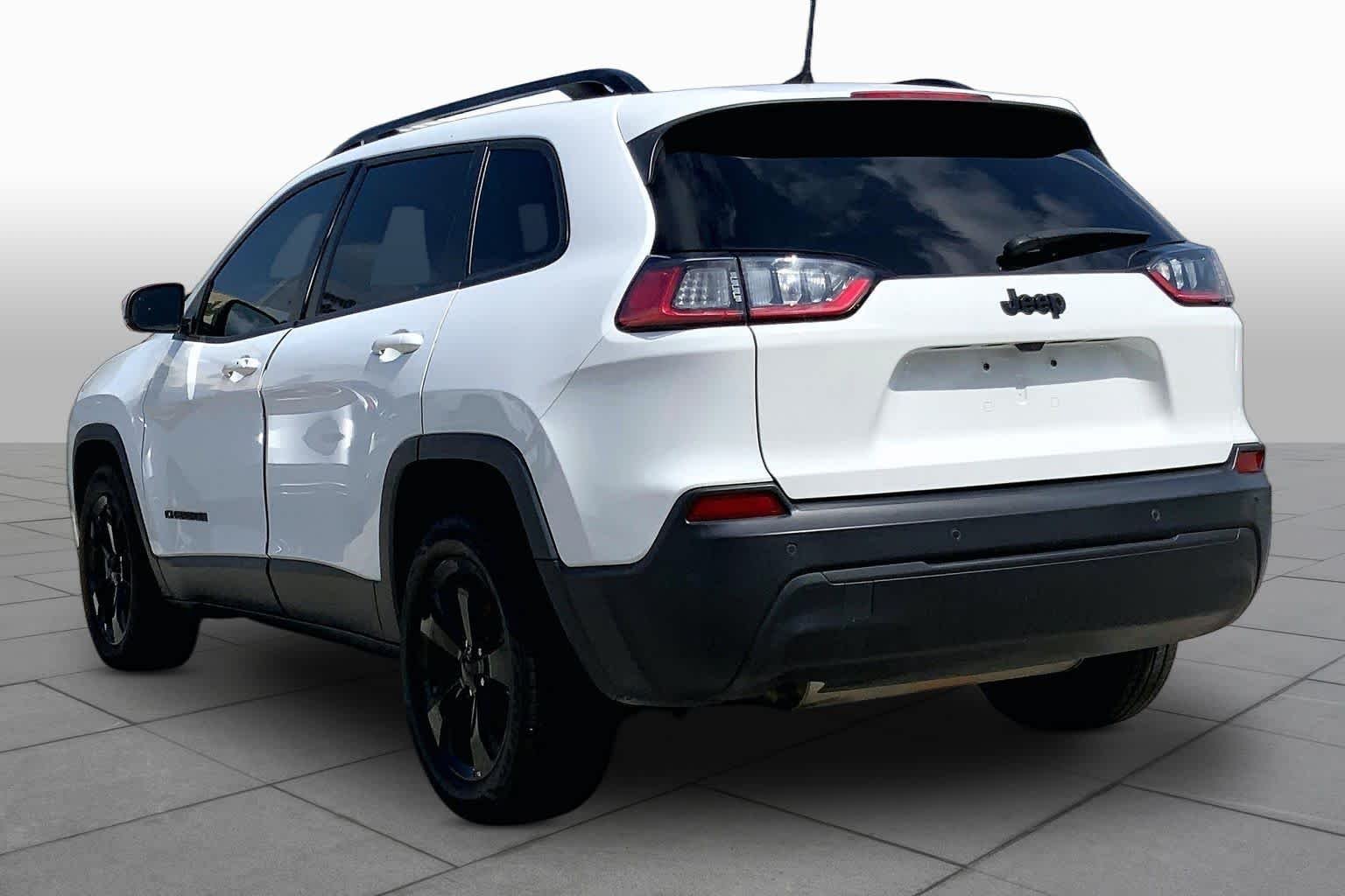 Used 2021 Bright White Clearcoat Jeep Altitude image 11