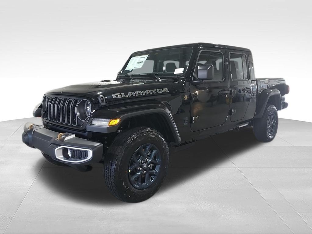 New 2026 Black Clear-Coat Exterior Paint Jeep 85th Anniversary Edition image 4