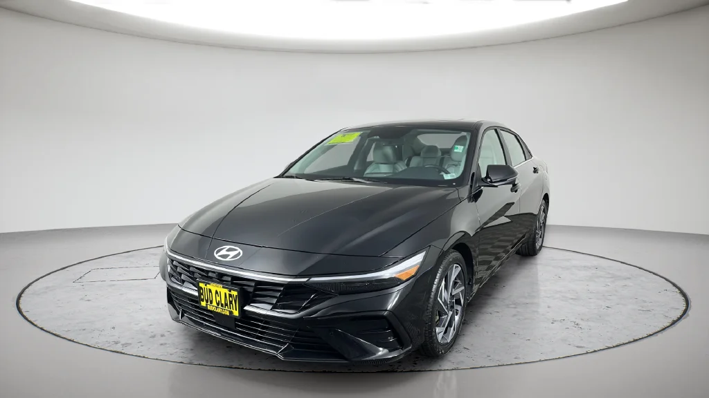 2024 Hyundai Elantra
