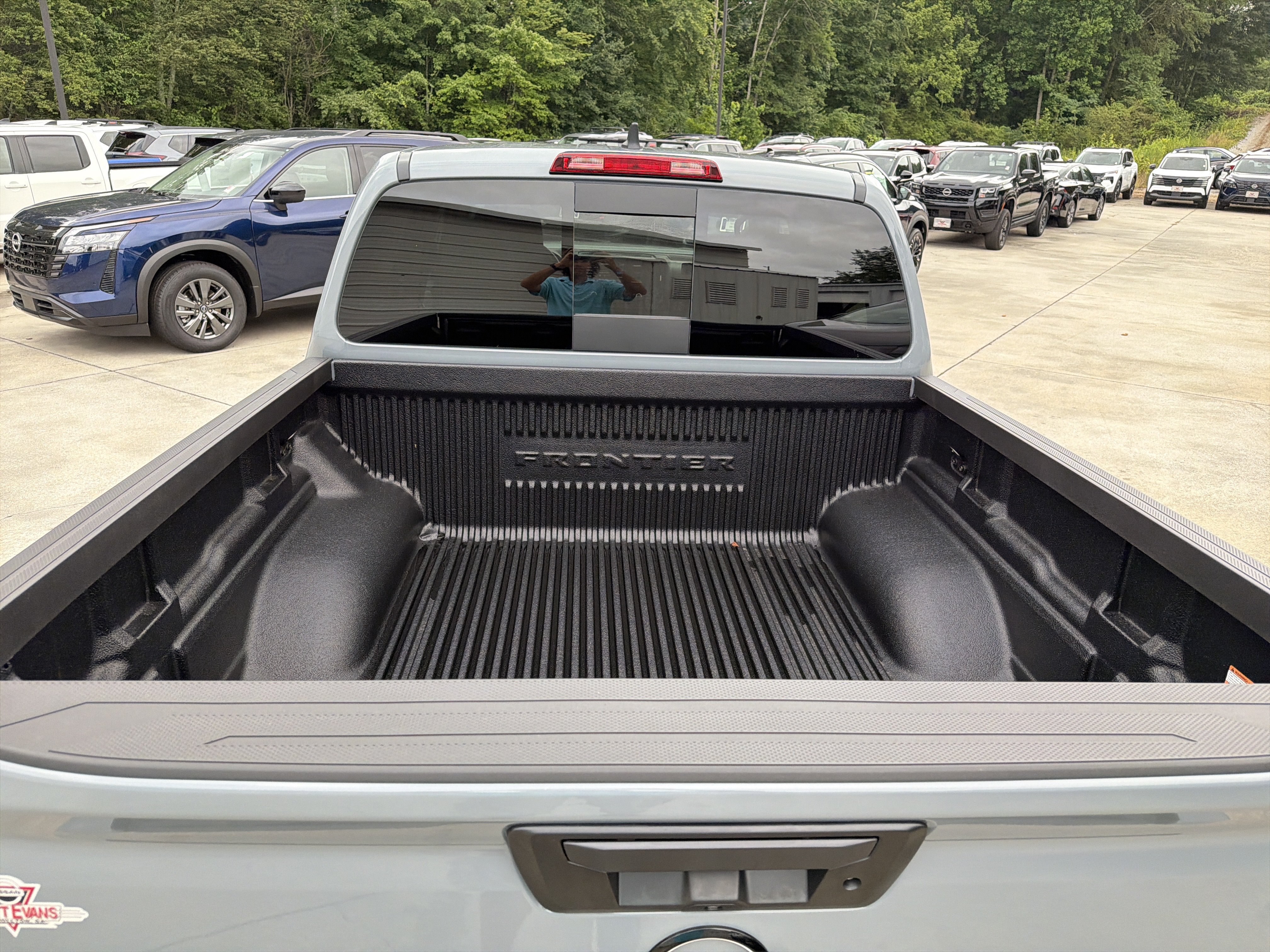 New 2026 Boulder Gray Pearl Nissan SV image 19