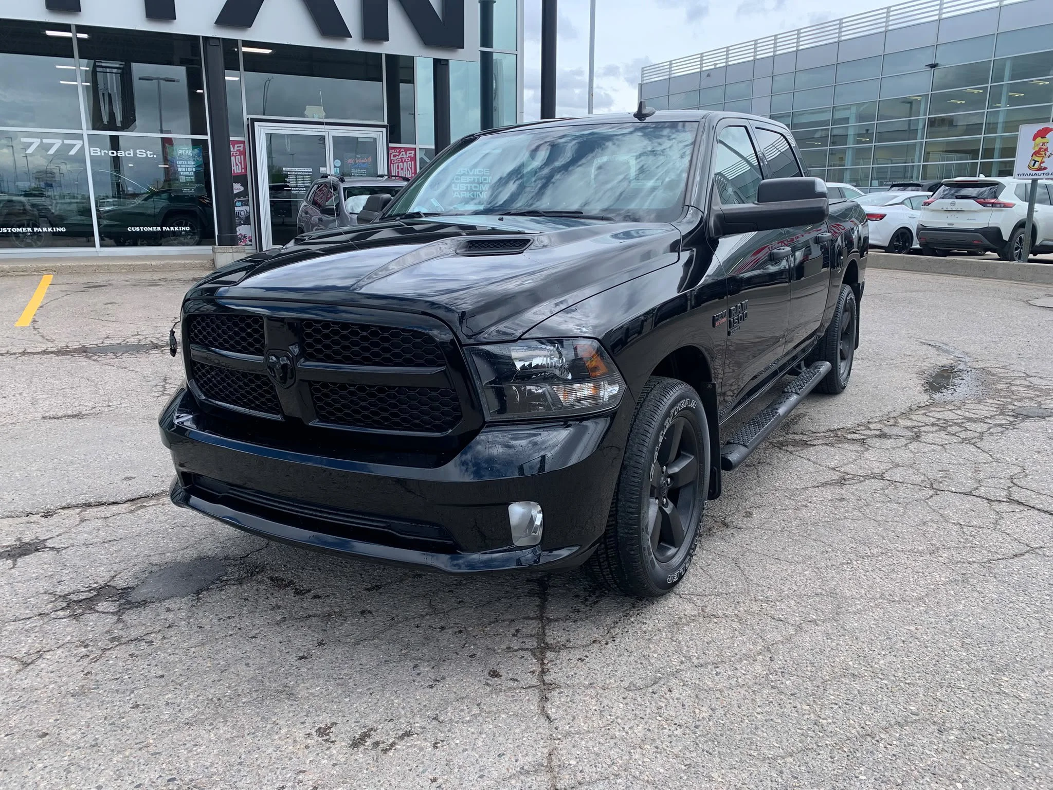 Certified Used 2021 Black Ram Express image 3