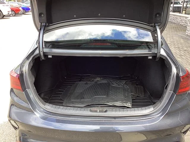 Used 2022 Gravity Gray Kia GT image 15