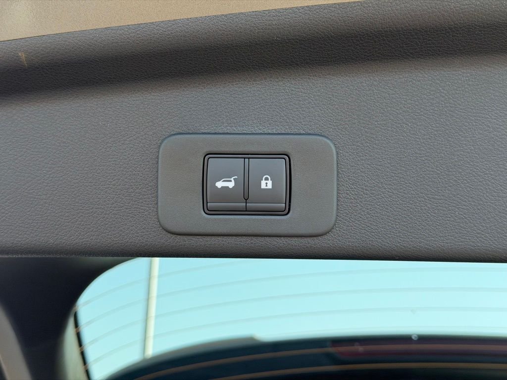 New 2026 Champagne Silver Metallic Nissan Platinum image 35