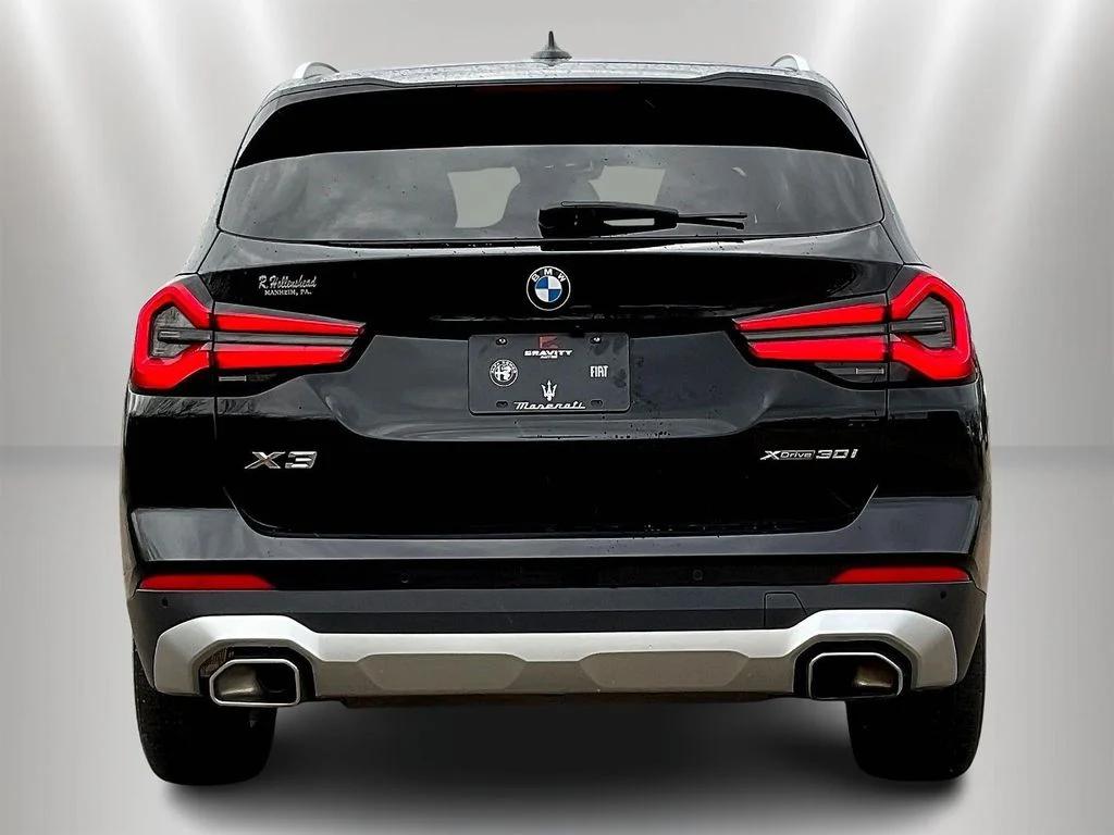 Used 2023 Jet Black BMW xDrive30i image 5