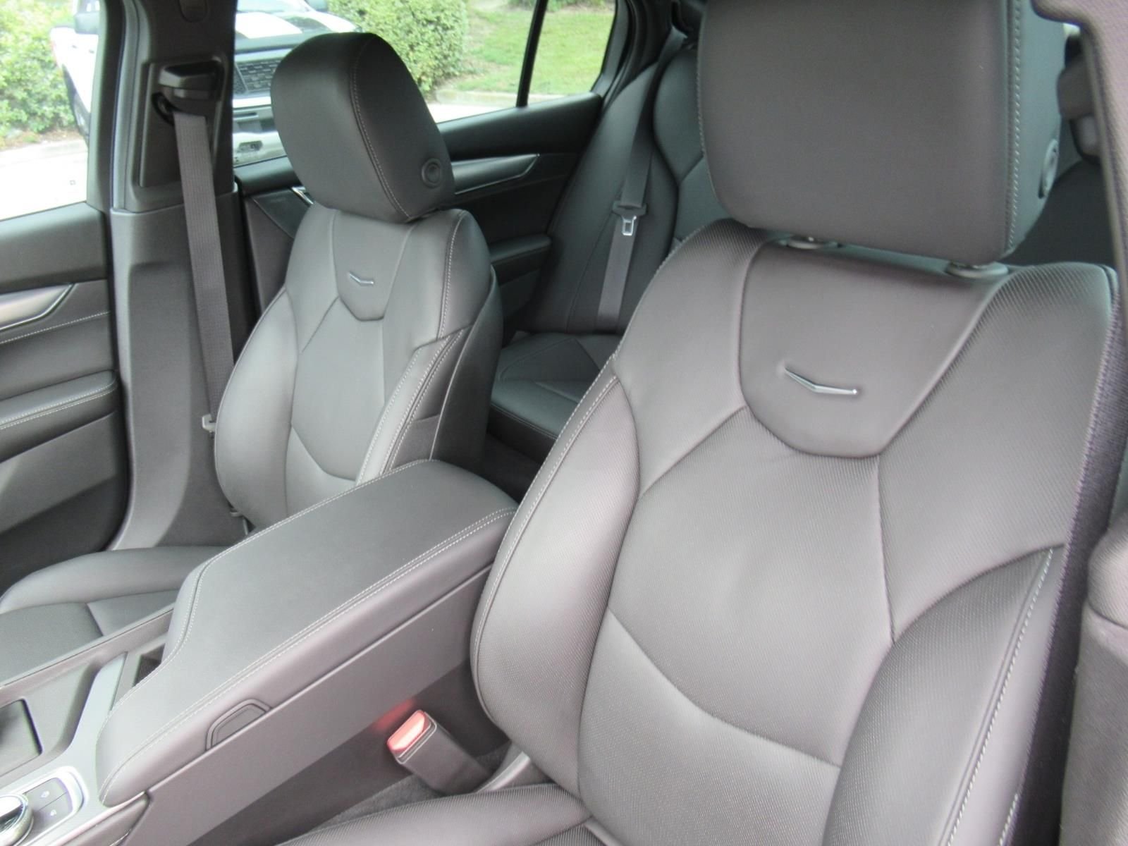 Used 2025 Black Cadillac Premium Luxury image 19