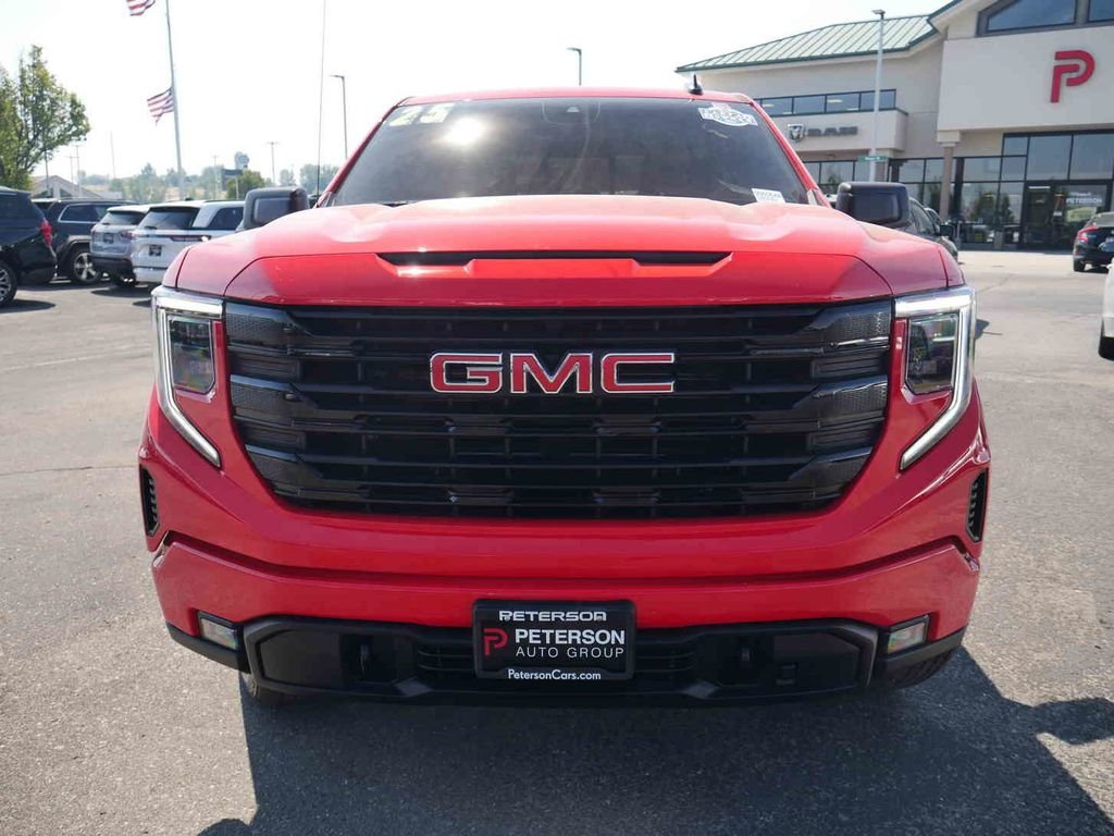 Used 2025 Red GMC Elevation image 3