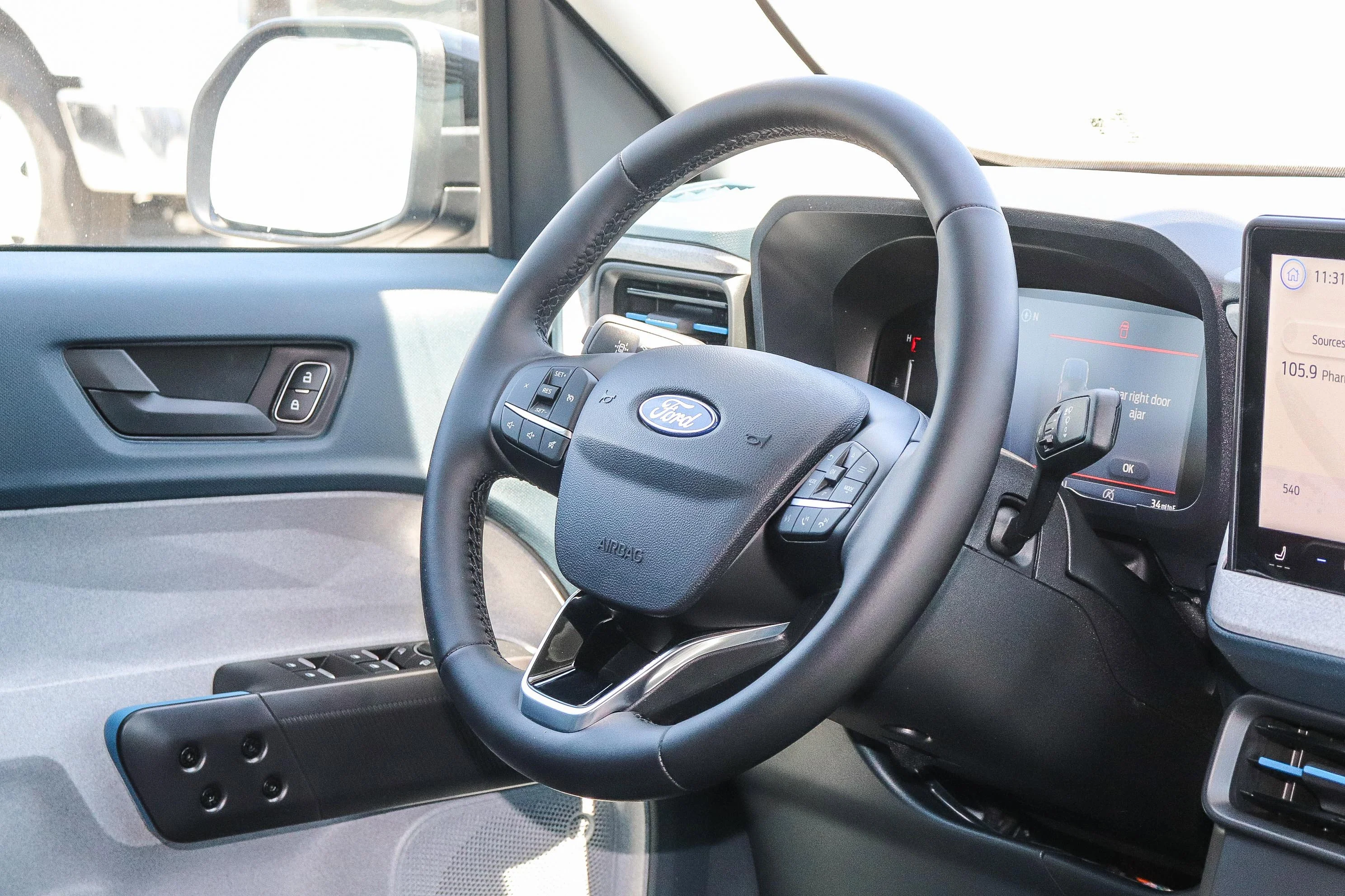 2025 Ford Maverick XLT - Photo 17