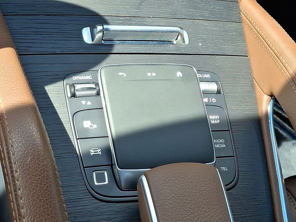 Certified Used 2025 Black Mercedes-Benz GLE 450e image 25