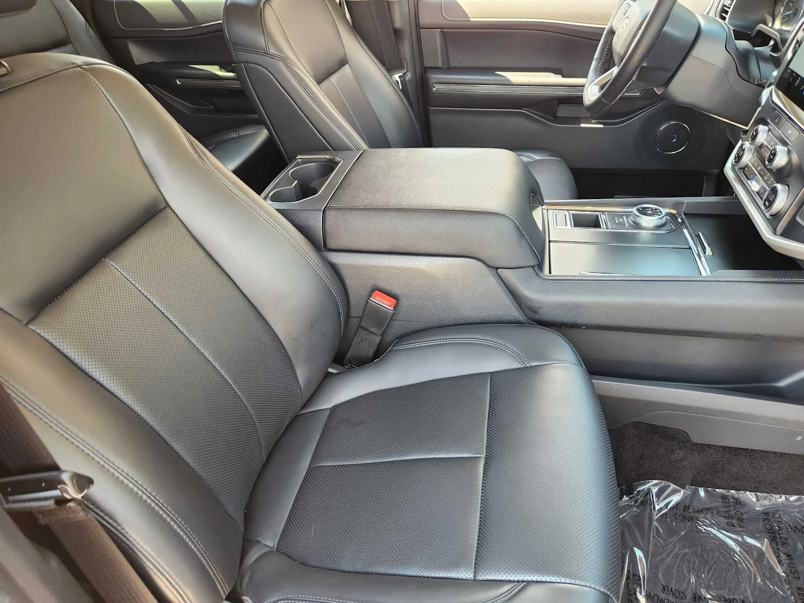 Used 2023 Agate Black Metallic Ford XLT image 13