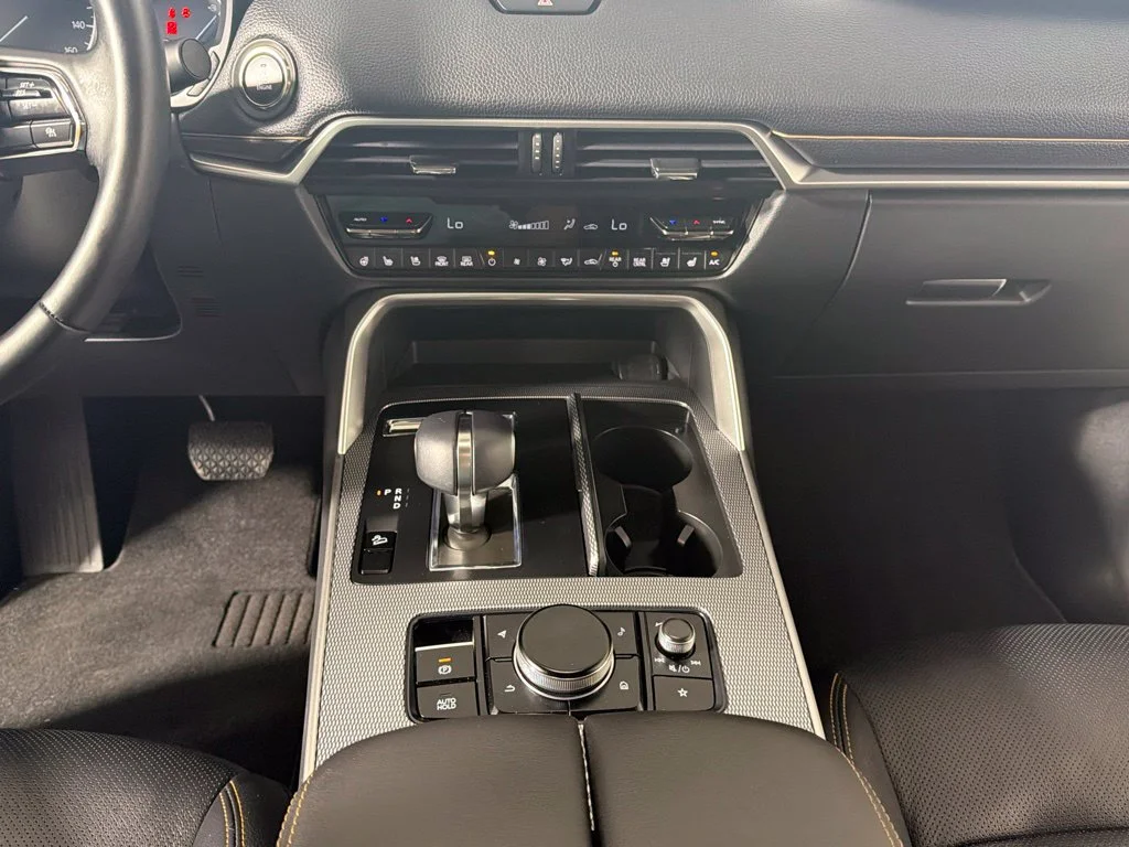 Used 2026 White Mazda 3.3 Turbo Preferred image 17