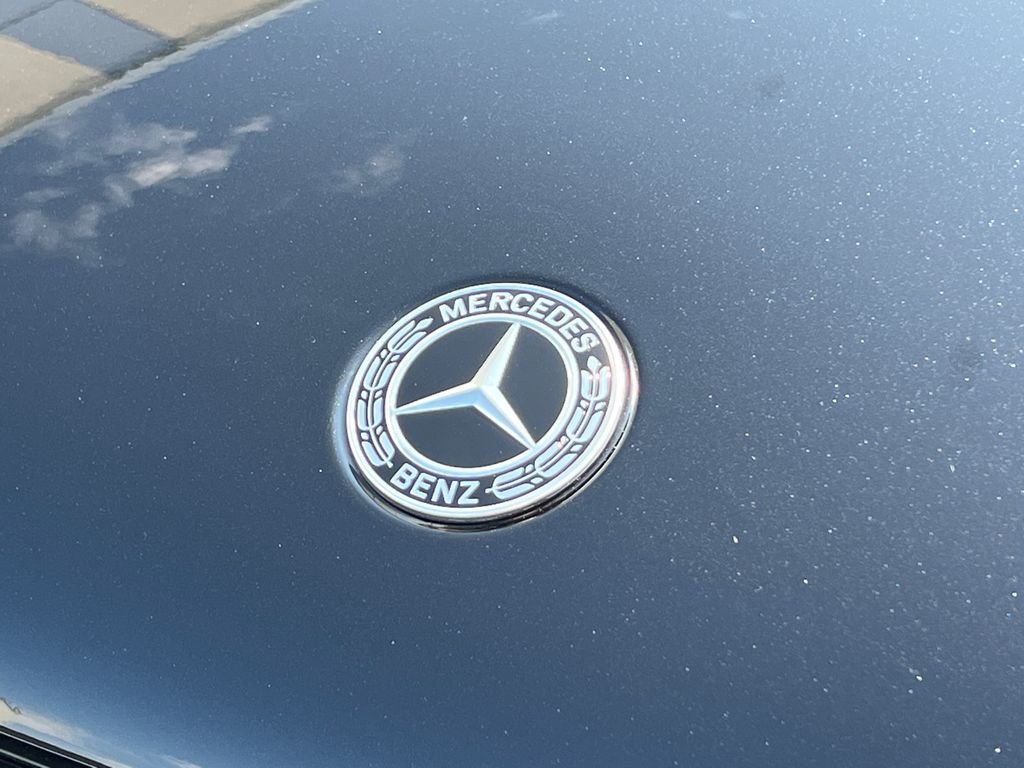 New 2026 Obsidian Black Metallic Mercedes-Benz GLC 300 image 27