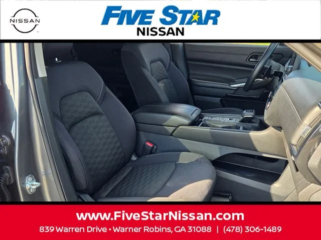Used 2024 Gray Nissan S image 15