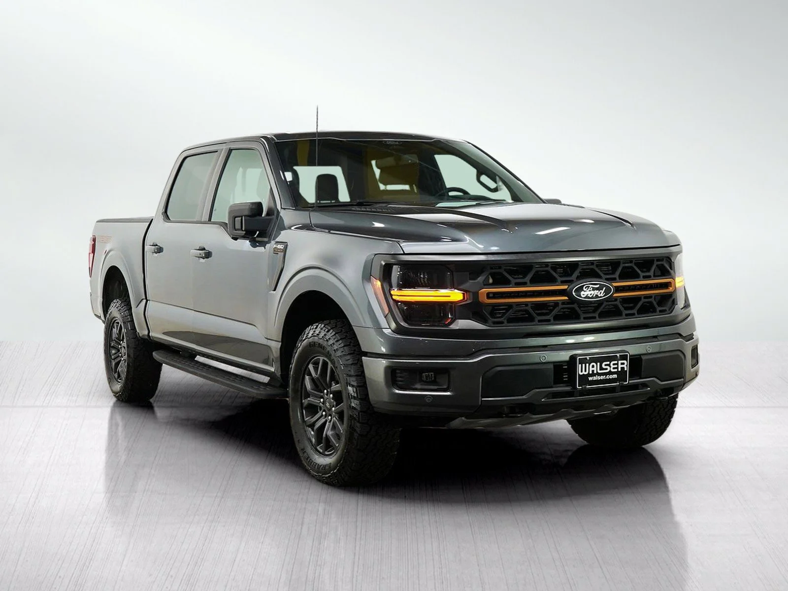 Used 2025 Carbonized Gray Metallic Ford Tremor image 7