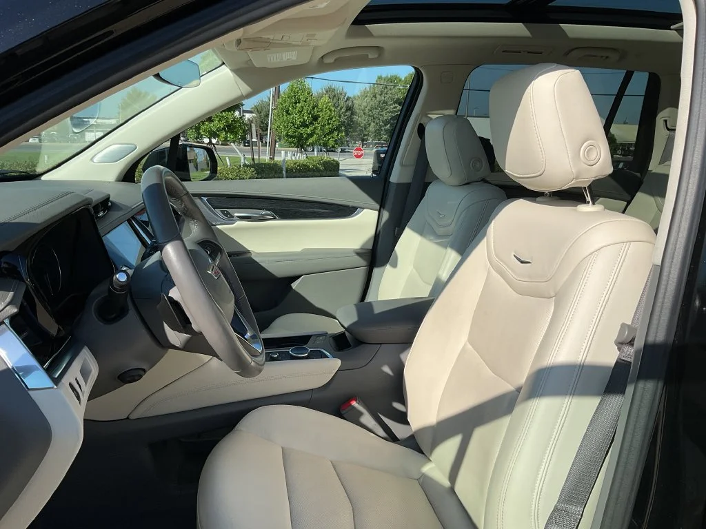 Used 2023 Black Cadillac Premium Luxury image 20