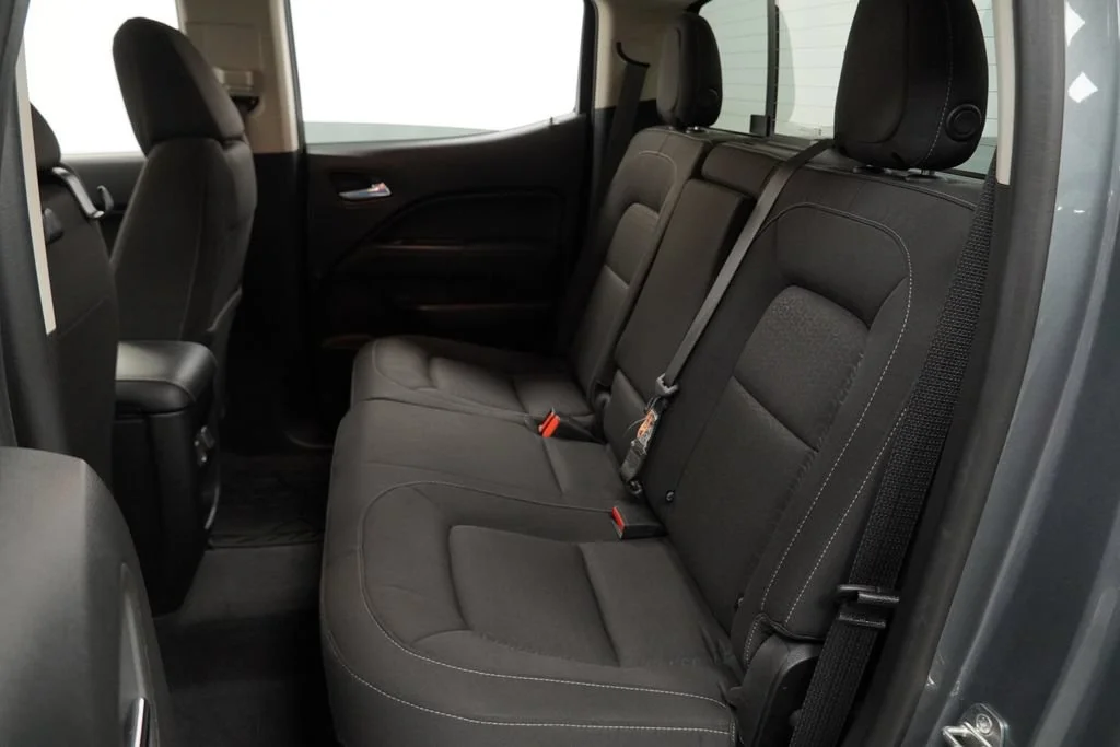 Used 2020 SATIN STEEL METALLIC GMC 4WD SLE image 11