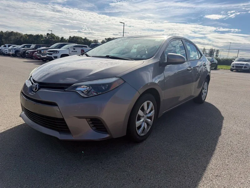Used 2015 Toyota Corolla LE with VIN 2T1BURHE1FC343707 for sale in Butler, PA
